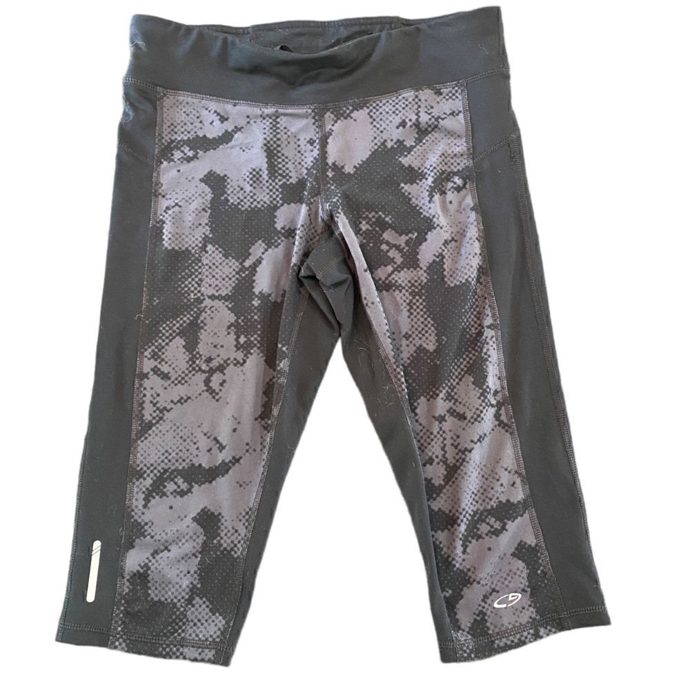 champion capri black & gray camo athletic pants size medium